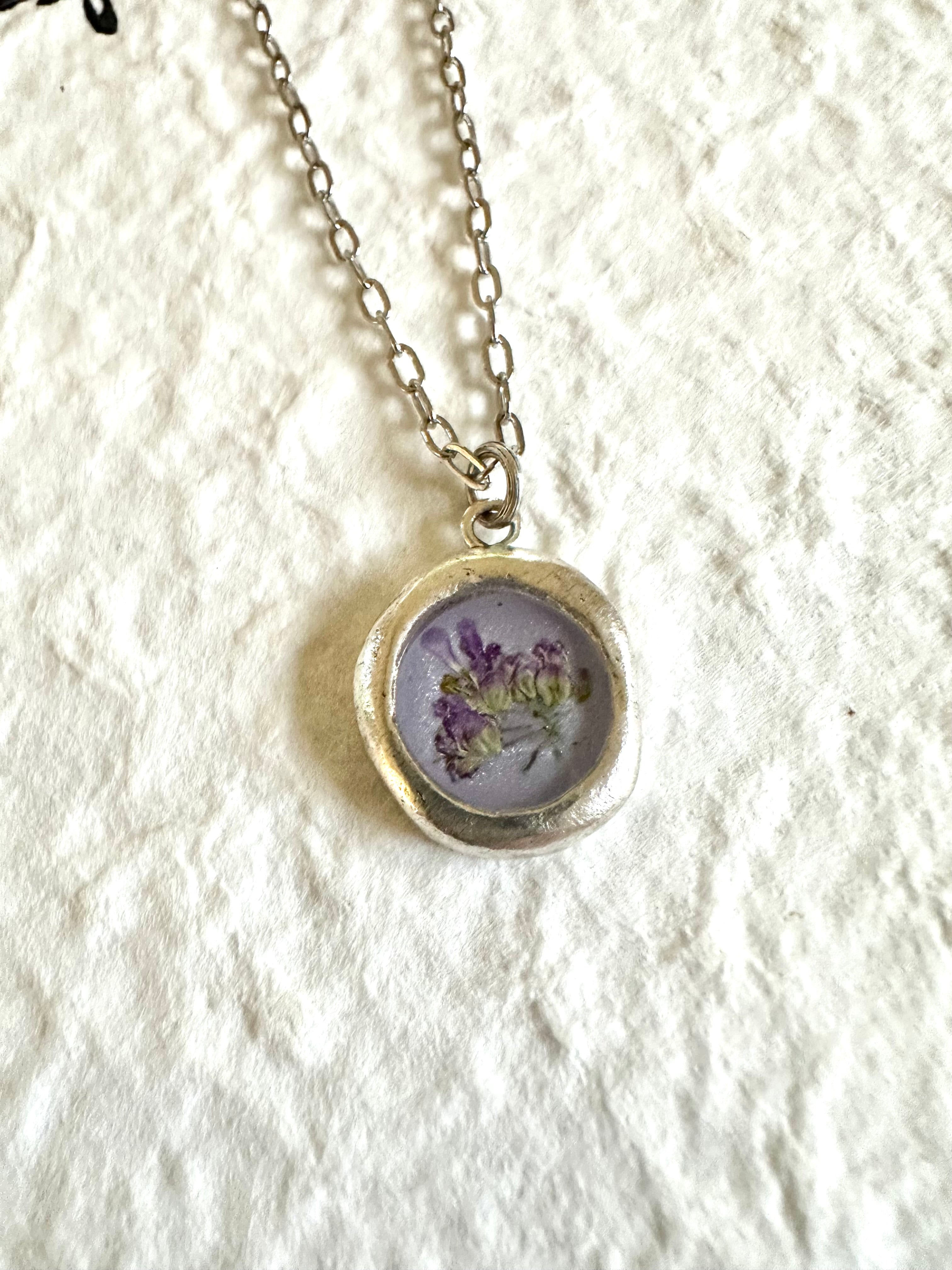 Floral Crest Necklace