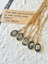 Floral Oval Gold Necklace