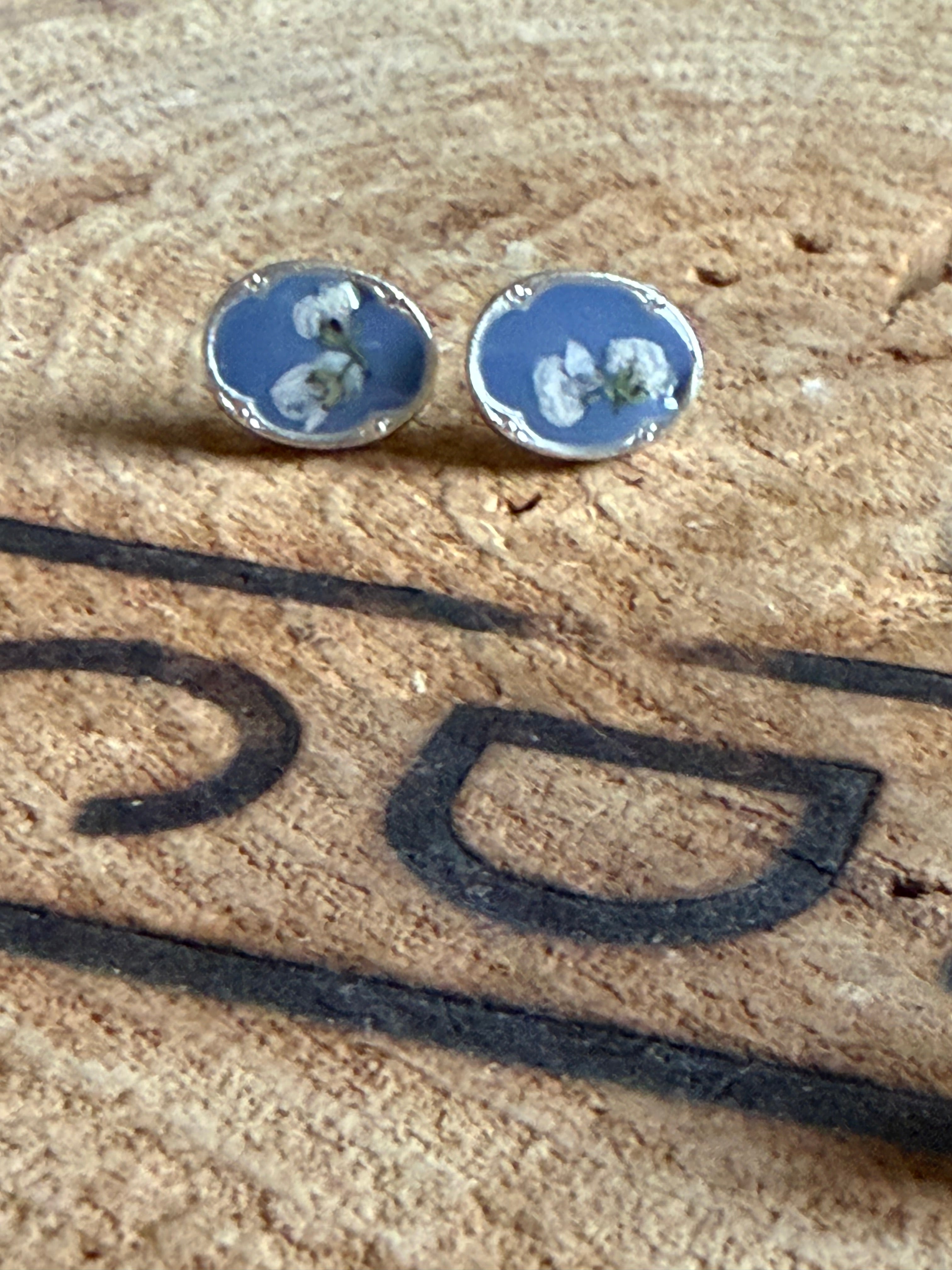 Petite Heirloom Floral Stud Earrings