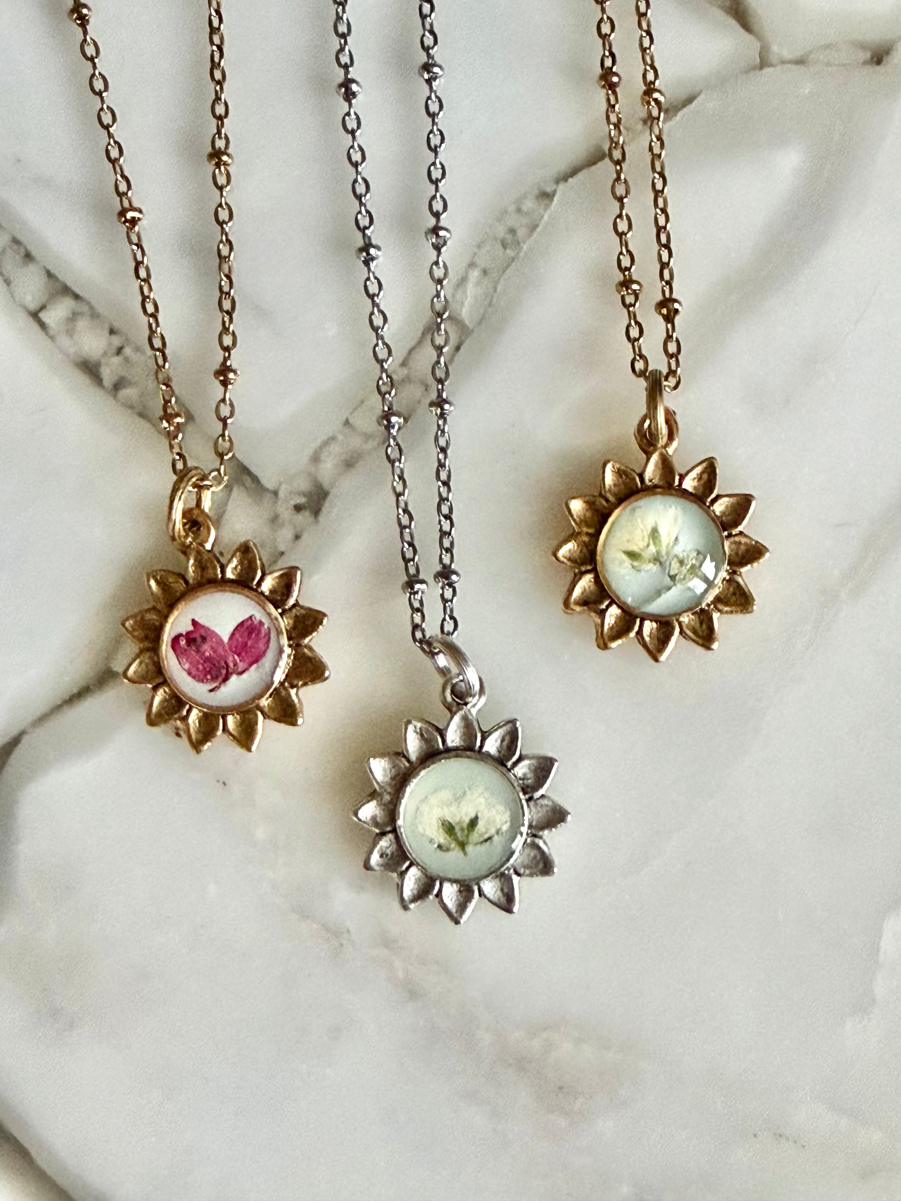 Floral Sunflower Necklace